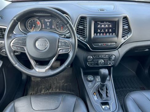 Used 2020 Jeep Cherokee Latitude Lux w/ Quick Order Package 26H Lux AWD/4WD image 3