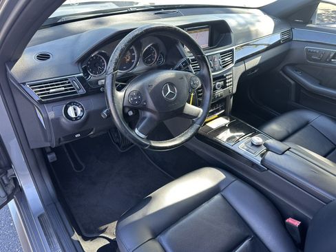 Used 2010 Mercedes-Benz E 350 Sedan image 17