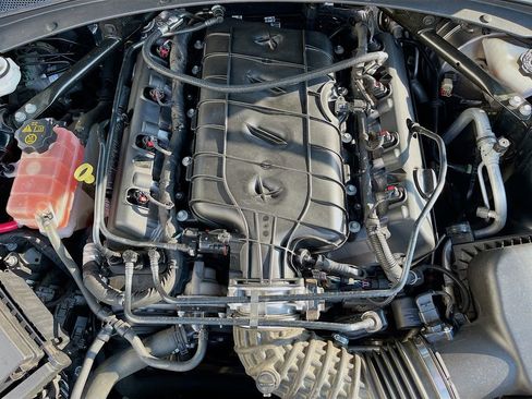 Used 2021 Chevrolet Camaro LT image 30