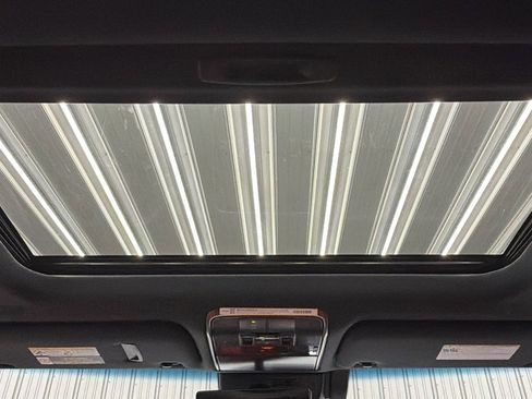 Used 2025 Lexus LX 700h F Sport image 30