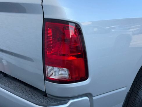 Used 2018 RAM 1500 Express image 18