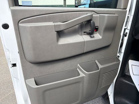 New 2026 GMC Savana 3500 w/ Power Convenience Package RWD image 12