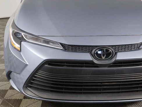 Used 2023 Toyota Corolla LE FWD image 10