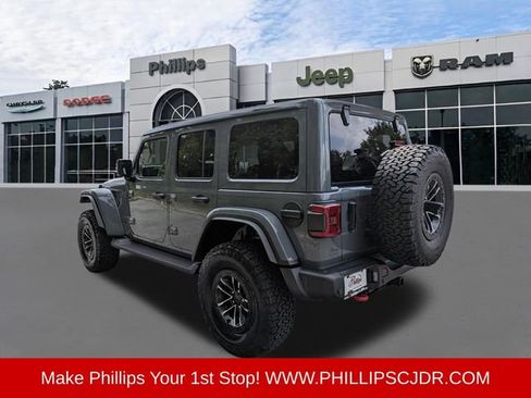 Certified 2025 Jeep Wrangler Unlimited Rubicon AWD/4WD image 5