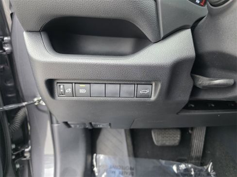 Used 2019 Toyota RAV4 XLE image 26