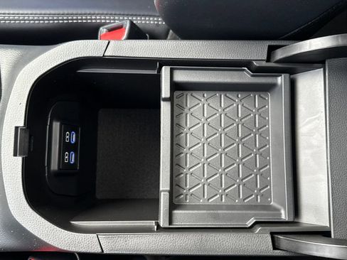 Certified 2022 Toyota RAV4 Limited image 27