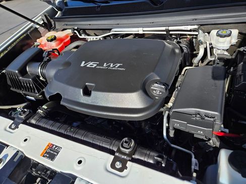 Used 2021 Chevrolet Colorado ZR2 image 16