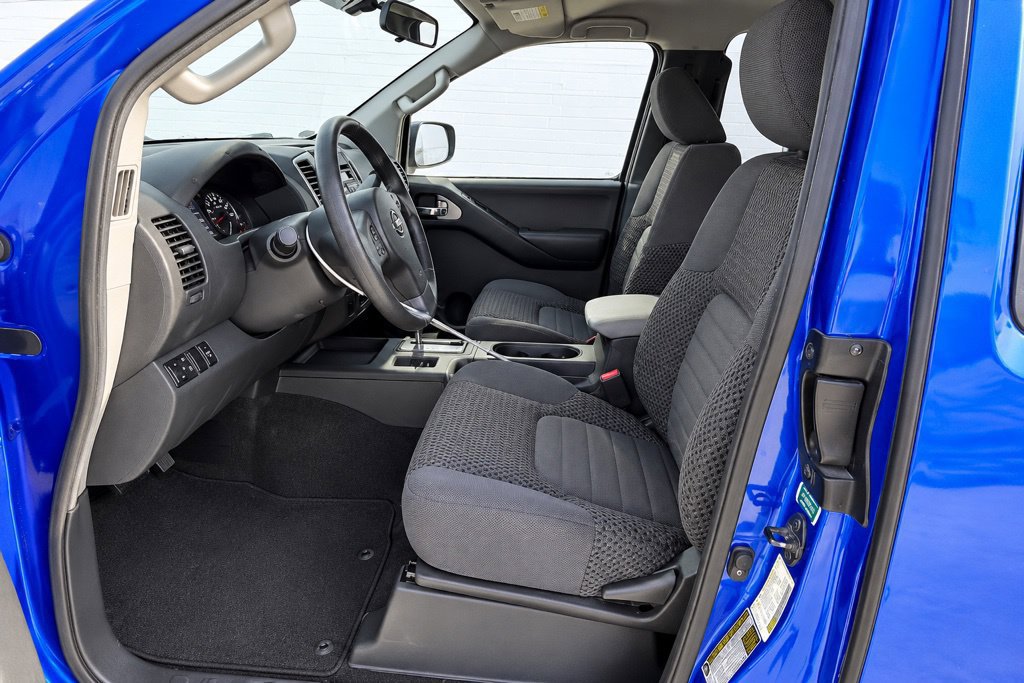 Used 2012 Nissan Frontier SV RWD image 7