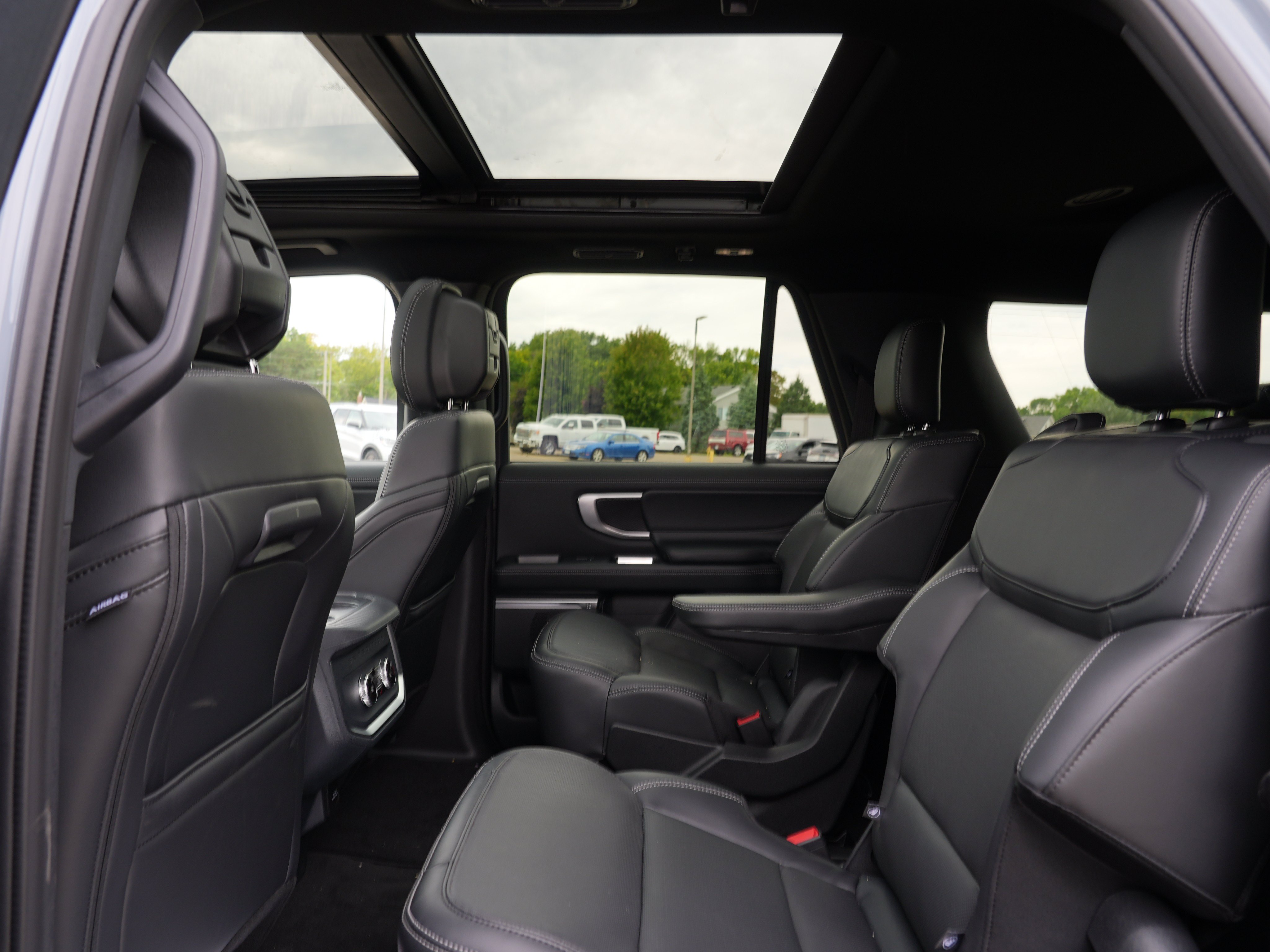New 2026 Ford Expedition Max Platinum w/ Stealth Appearance Package AWD/4WD image 18