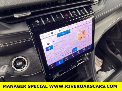 Used 2025 Jeep Grand Cherokee L Limited w/ MOPAR Finishing Package image 25