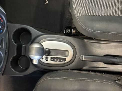 Used 2019 Nissan Versa SV FWD image 18