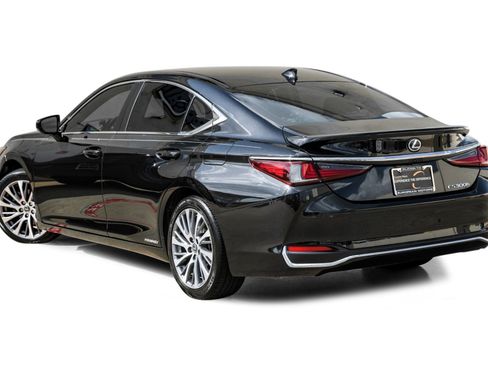 Used 2020 Lexus ES 300h w/ Premium Package FWD image 10