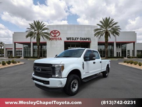 Used 2019 Ford F250 XL w/ Power Equipment Group AWD/4WD image 1