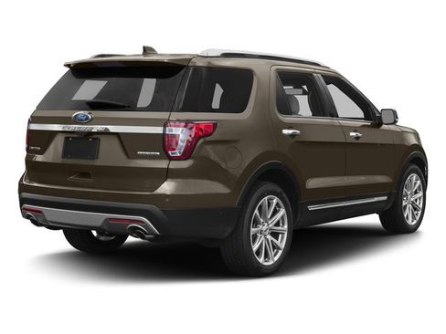 Used 2017 Ford Explorer Limited w/ Equipment Group 301A FWD image 18