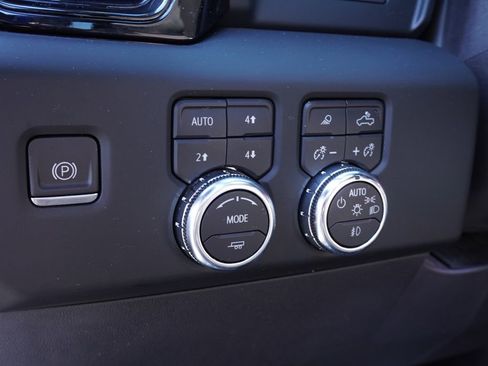 Certified 2023 GMC Sierra 1500 AT4 w/ AT4 Premium Package image 19