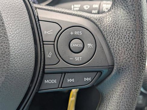 Certified 2019 Toyota RAV4 LE image 17