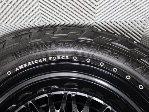 Used 2024 Ford F450 Platinum w/ FX4 Off-Road Package image 54