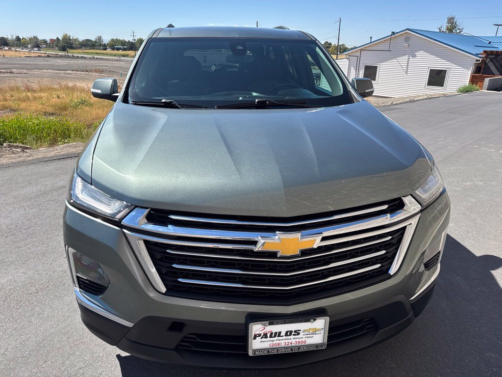 Used 2023 Chevrolet Traverse LT AWD/4WD image 2