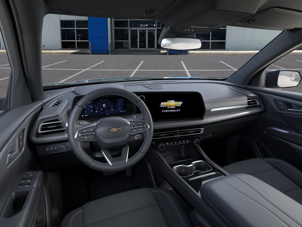 New 2027 Chevrolet Traverse LT w/ Midnight/Sport Edition FWD image 15