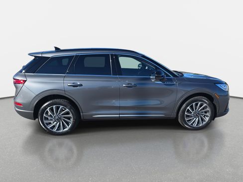 New 2026 Lincoln Corsair Reserve image 4