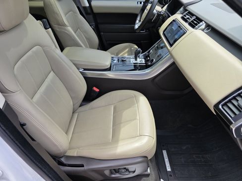 Certified 2022 Land Rover Range Rover Sport HSE Silver Edition image 3