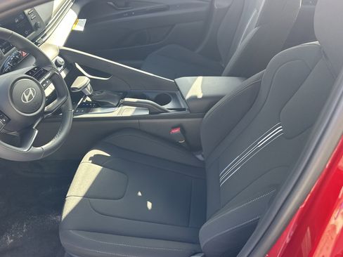 New 2026 Hyundai Elantra Sport FWD image 17