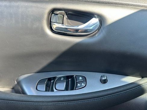 Used 2022 Nissan Leaf S FWD image 15