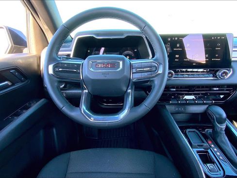 Used 2024 GMC Canyon Elevation w/ Convenience Package image 6