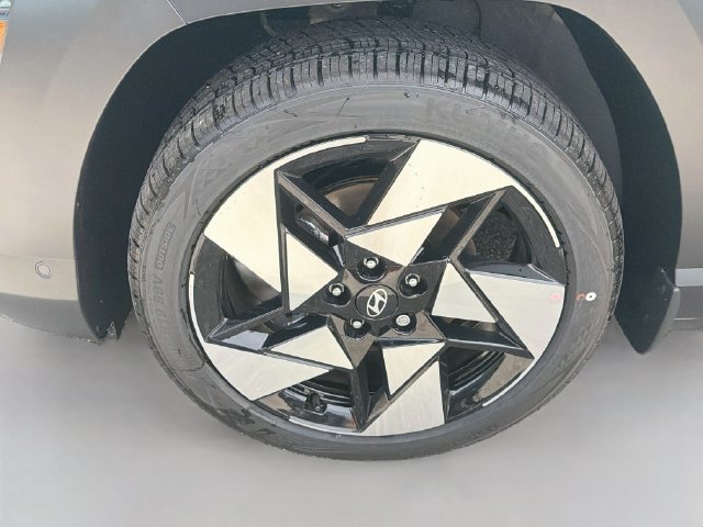 New 2026 Hyundai Kona Limited FWD image 32