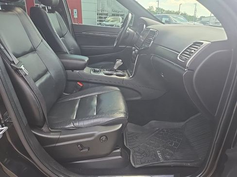Used 2022 Jeep Grand Cherokee Limited AWD/4WD image 24