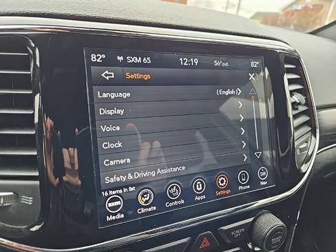 Used 2020 Jeep Grand Cherokee Limited image 30