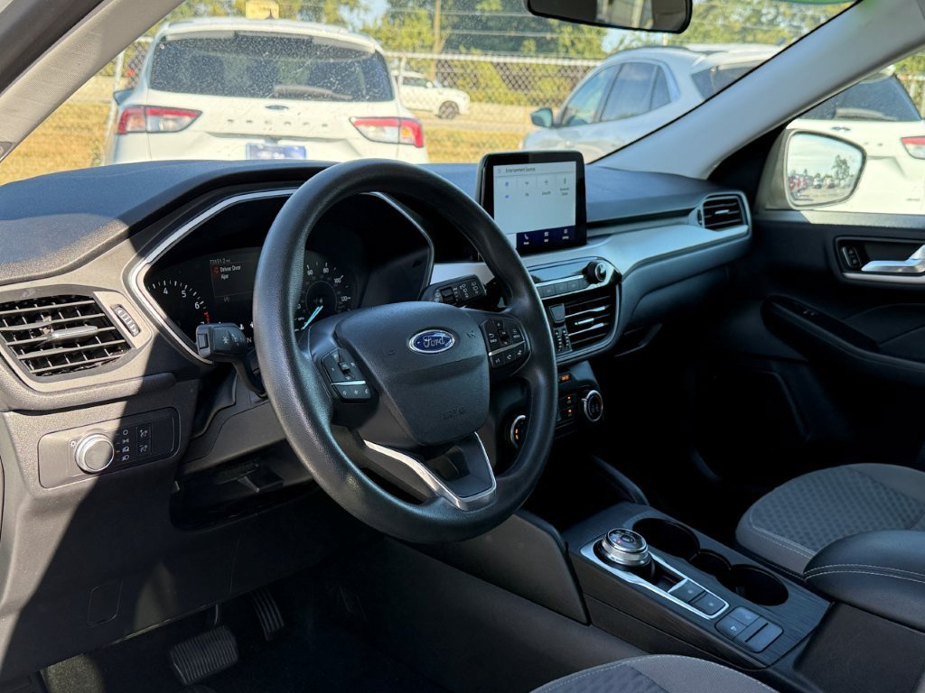 Used 2021 Ford Escape SE FWD image 12