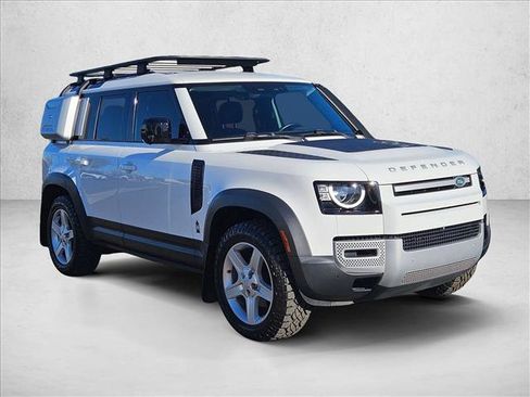 Used 2022 Land Rover Defender 110 S image 3