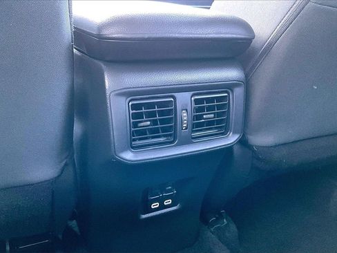 Used 2024 Toyota RAV4 XLE image 31