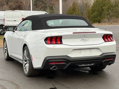 New 2026 Ford Mustang Premium image 36