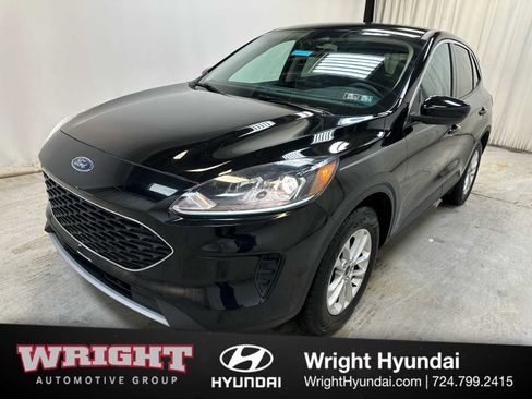 Used 2020 Ford Escape SE AWD/4WD image 3