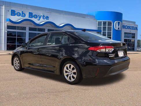 Used 2024 Toyota Corolla LE FWD image 7