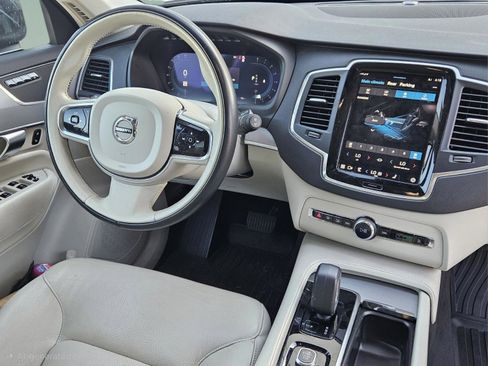 Used 2023 Volvo XC90 B5 Core w/ Protection Package Premier image 30