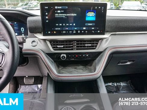 Used 2025 Ford Explorer ST-Line image 41