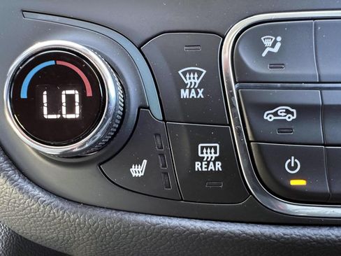 Used 2024 Chevrolet Equinox LT AWD/4WD image 23