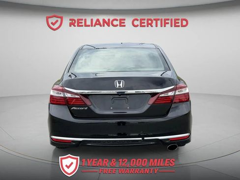 Used 2017 Honda Accord LX image 5
