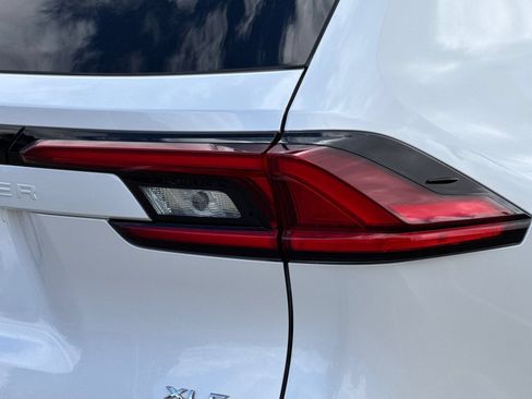 Used 2025 Toyota Grand Highlander AWD image 53