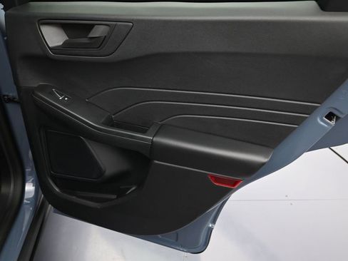 Certified 2025 Ford Escape Active image 31