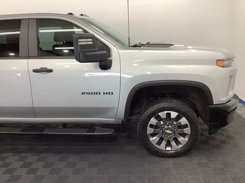 Used 2022 Chevrolet Silverado 2500 Custom w/ Custom Convenience Package image 21