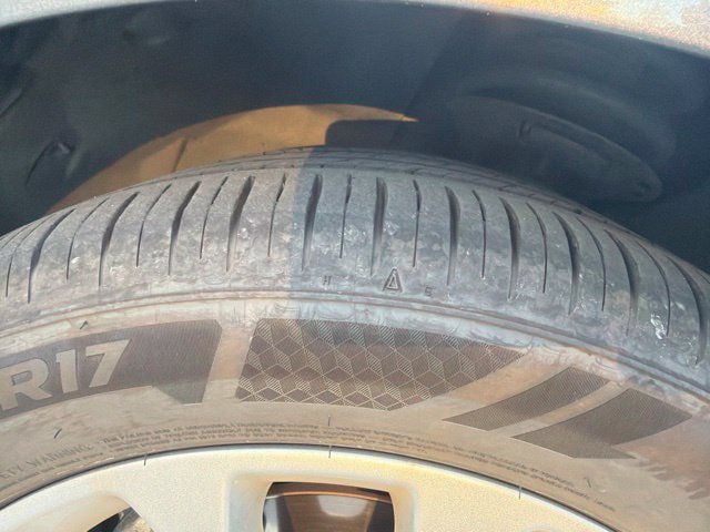 Used 2020 Ford Fusion SE FWD image 10