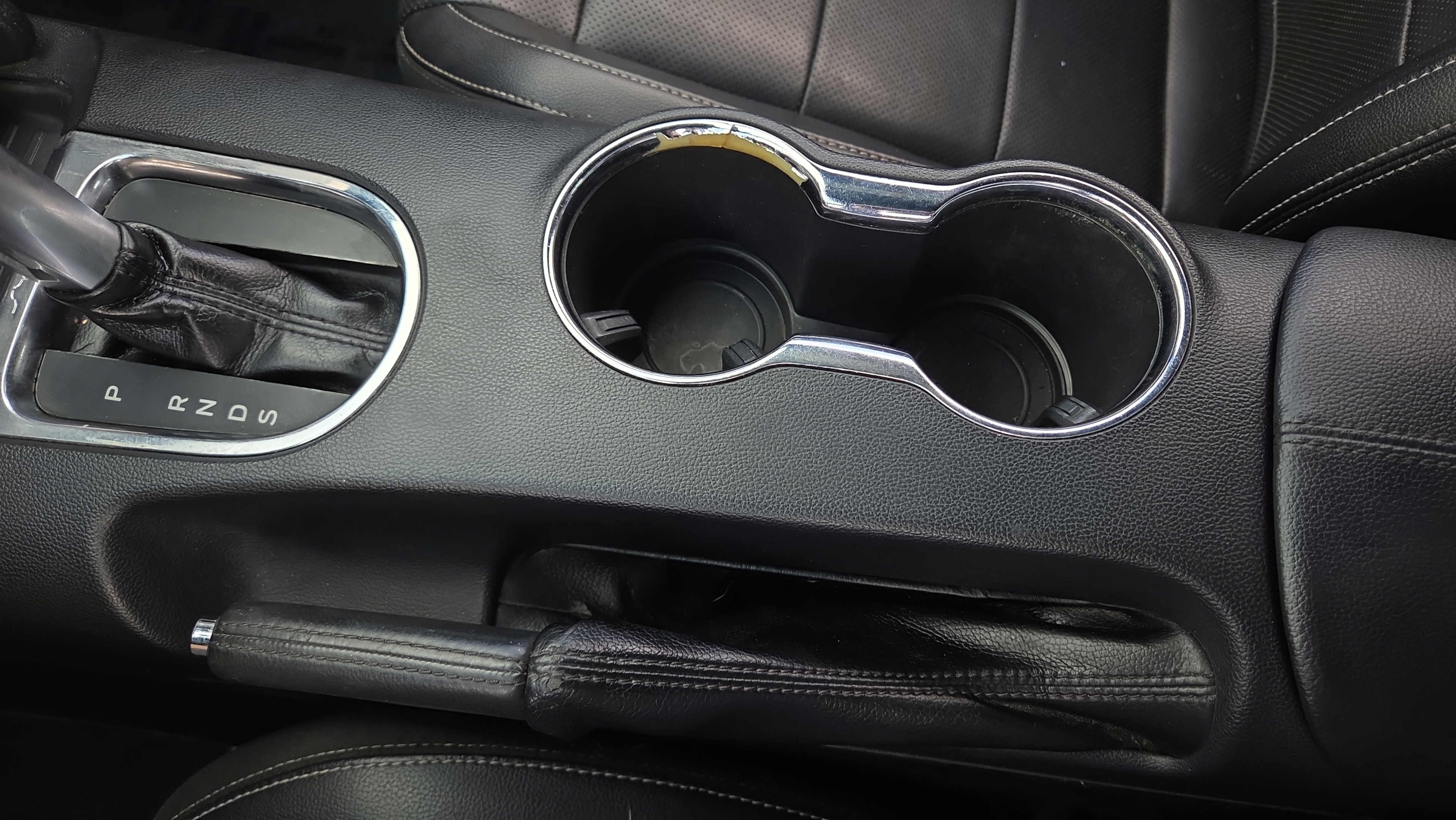 Used 2016 Ford Mustang Premium RWD image 29