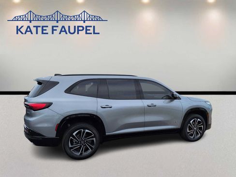 Used 2025 Buick Enclave Sport Touring FWD image 8