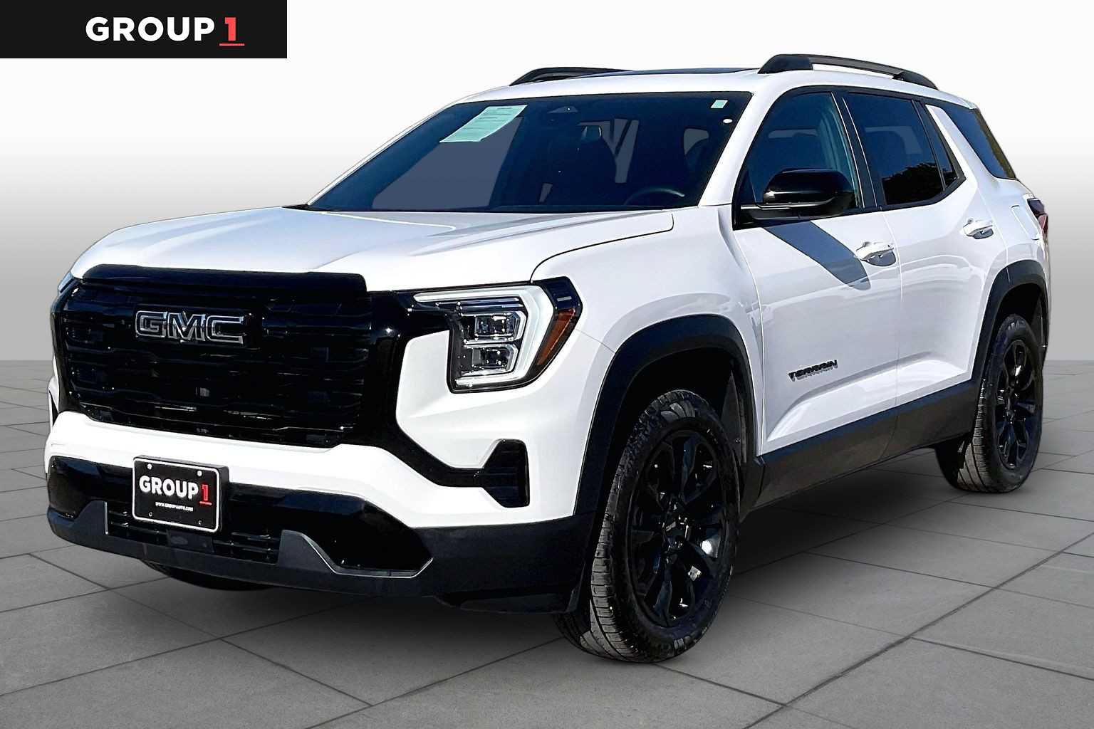 Used 2026 GMC Terrain Elevation w/ Elevation Premium Package FWD image 1