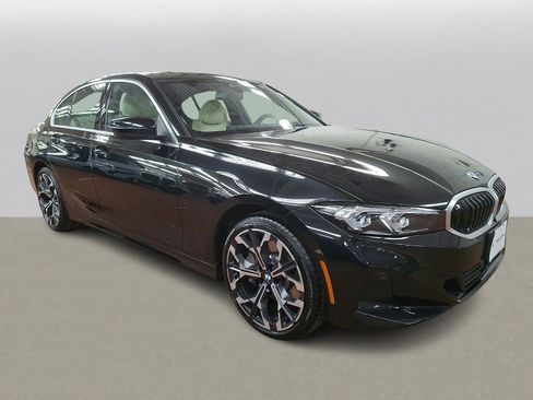 Used 2025 BMW 330i xDrive Sedan w/ Premium Package image 3