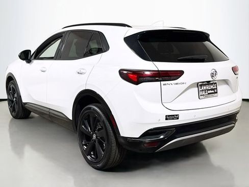 Used 2022 Buick Envision Essence w/ Technology Package I FWD image 6